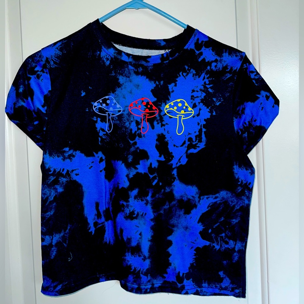 SHEIN Mushroom Top 💙❤️💛💙